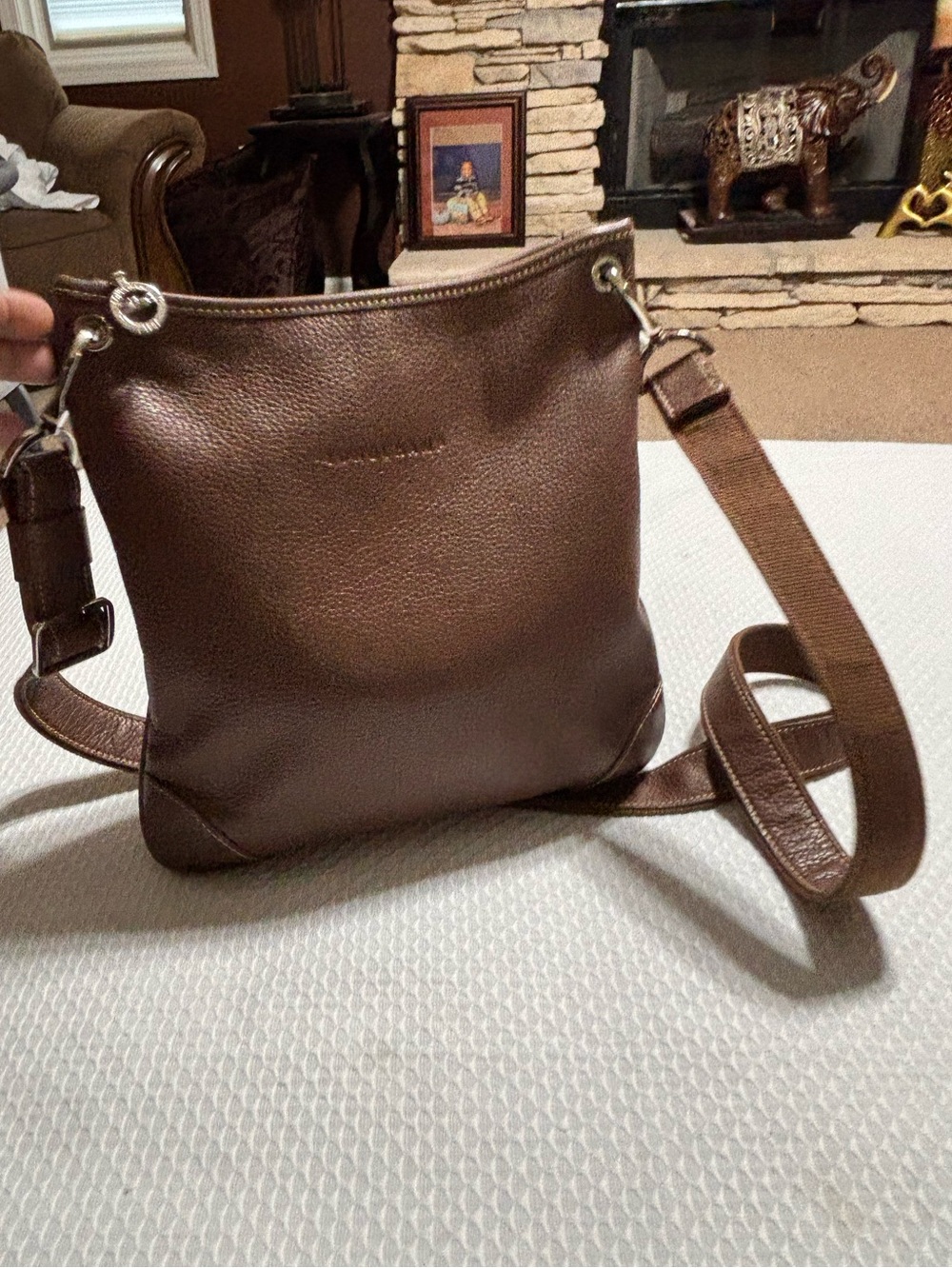 Longchamp Brown Leather Pebbled Crossbody Bag with Adjustable Strap - Picture 3 of 16
